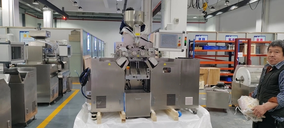 محرك الكبسولة الناعمة لإنتاج 1-10rpm سرعة التدحرج 380V / 50Hz إمدادات الطاقة